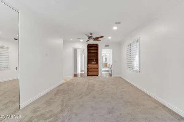 $4,975 | 6045 Sunnyslope Avenue, Van Nuys, CA 91401