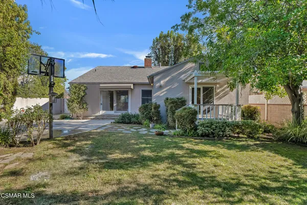 $4,975 | 6045 Sunnyslope Avenue, Van Nuys, CA 91401