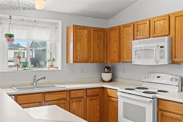 $273,000 | 3976 Riviera Grove, Unit 203, Colorado Springs, CO 80922