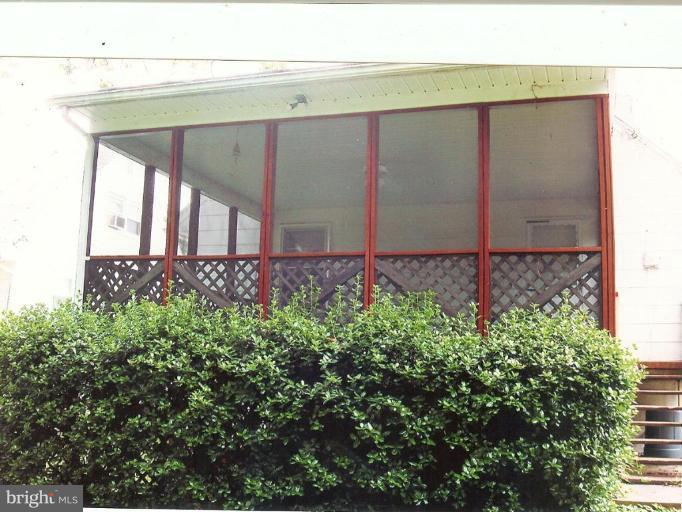 558 Cleveland Road Linthicum Heights, MD 21090 - Photo 6 of 7 Porch