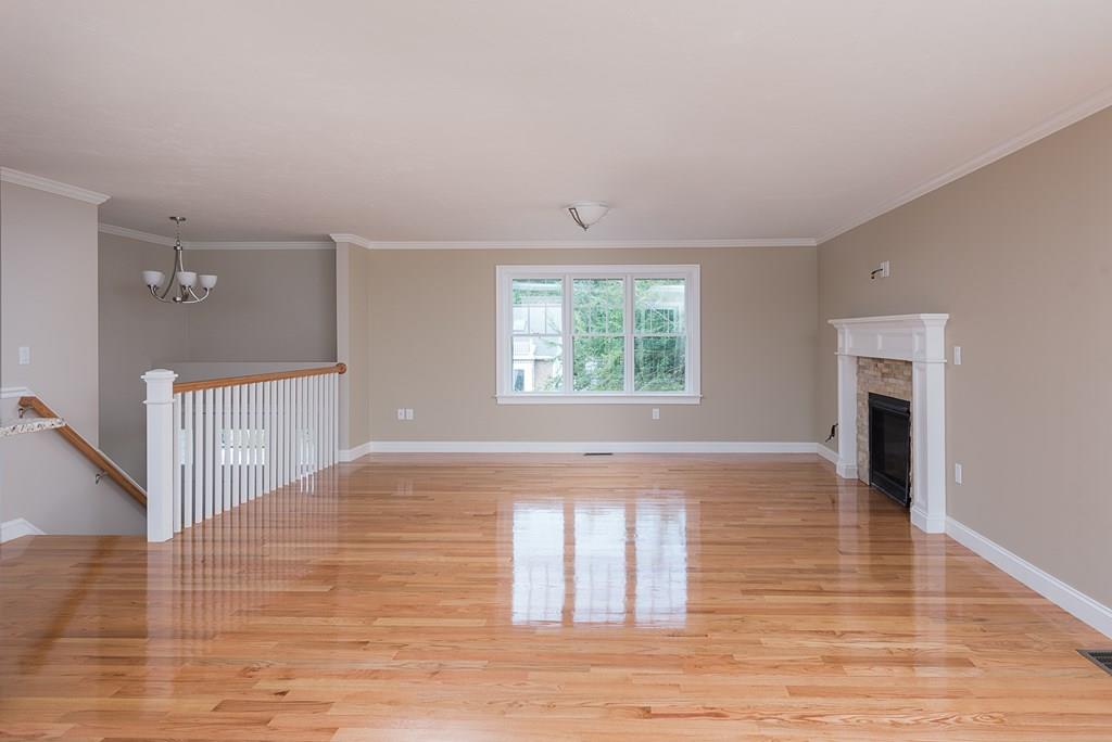 232 Brook Circle Hanover, MA 02339 - Photo 4 of 21 Gallery Image 4