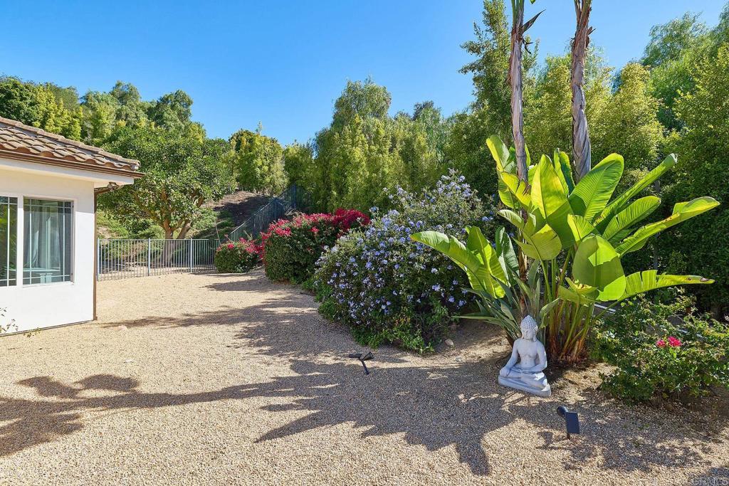 2869 Dos Lomas Place Fallbrook, CA 92028 - Photo 50 of 55 a view of a garden with plants