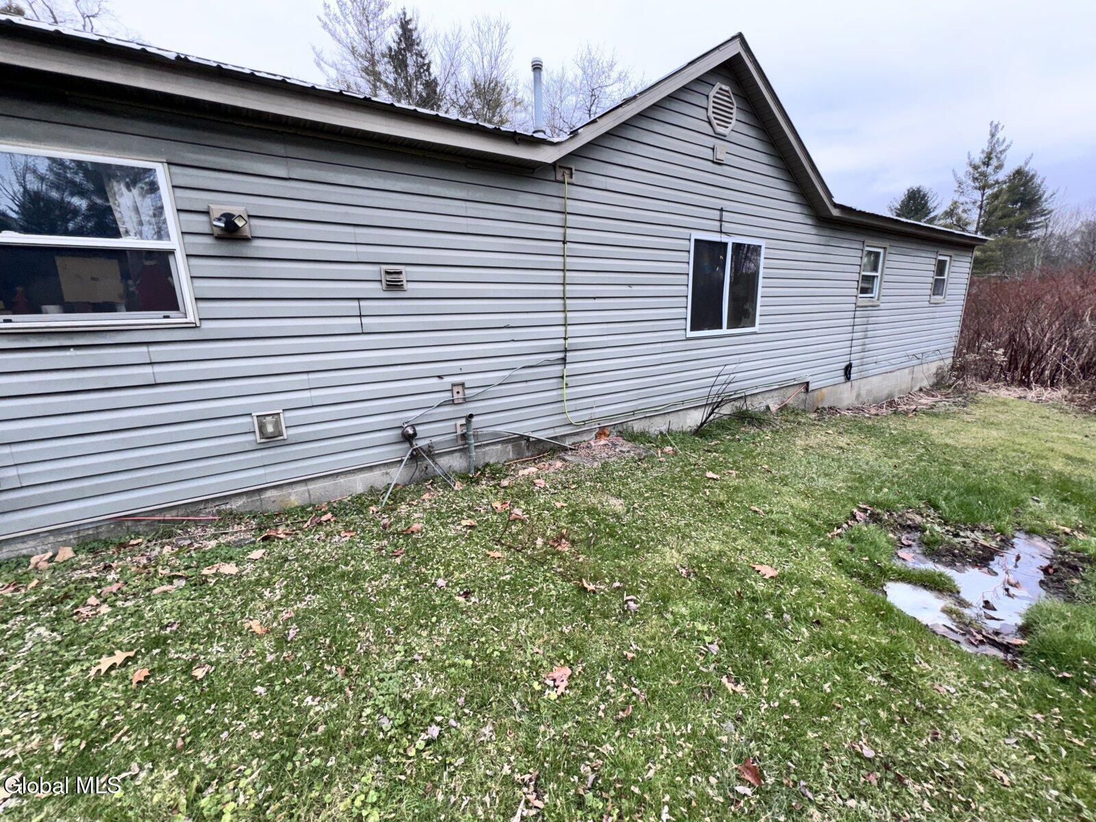 1427 North Road Glenville, NY 12010 - Photo 6 of 26 6