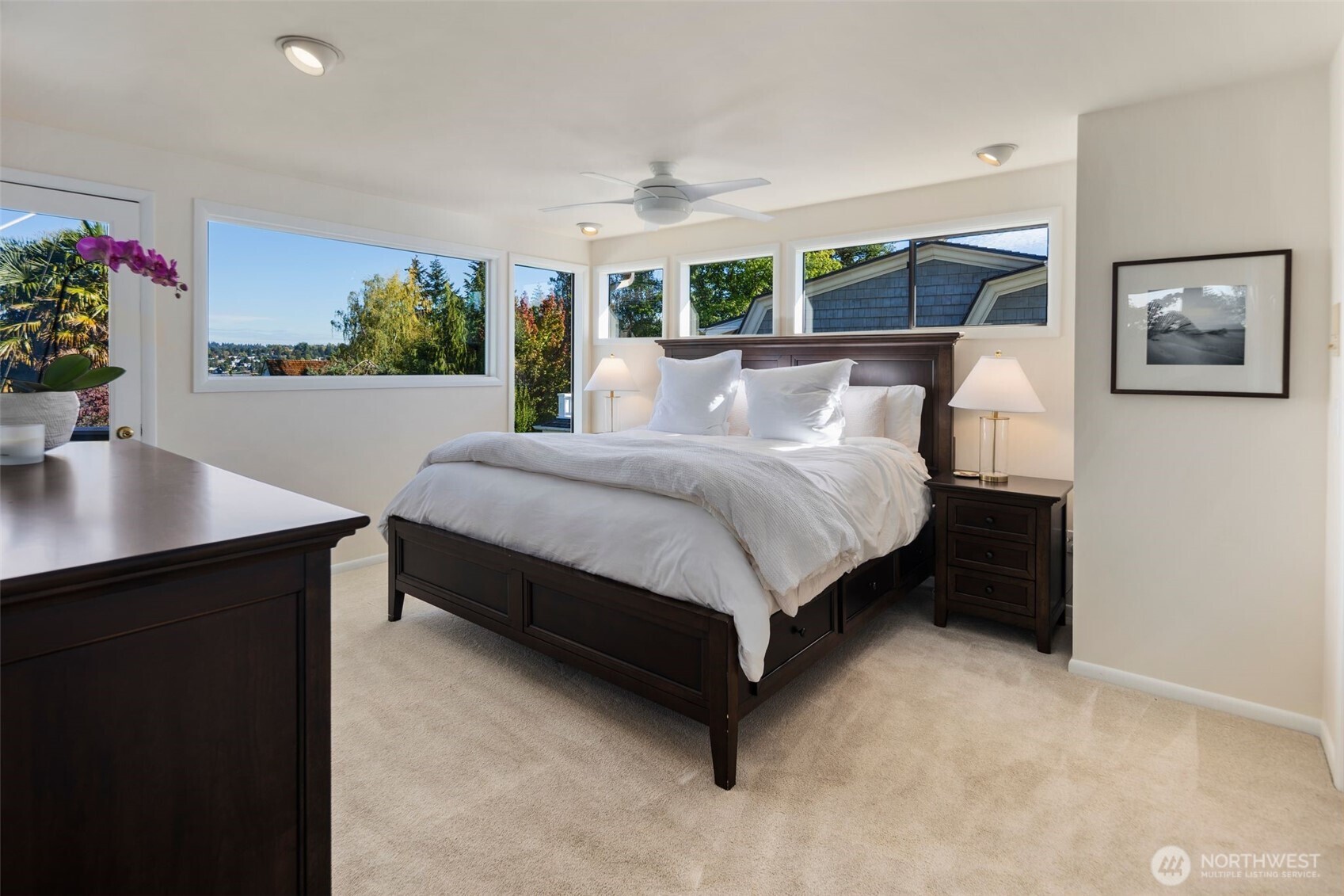 4662 95th Avenue Northeast Yarrow Point, WA 98004 - Photo 18 of 35