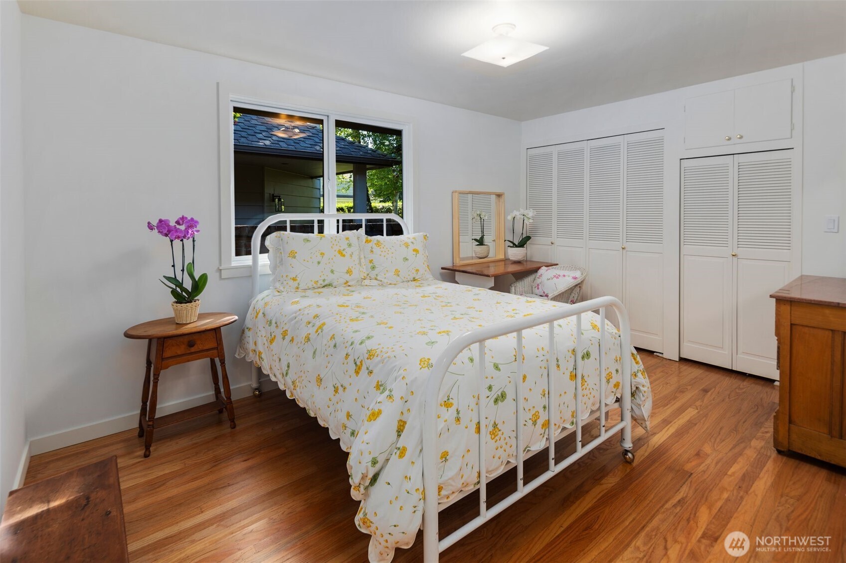 4662 95th Avenue Northeast Yarrow Point, WA 98004 - Photo 24 of 35