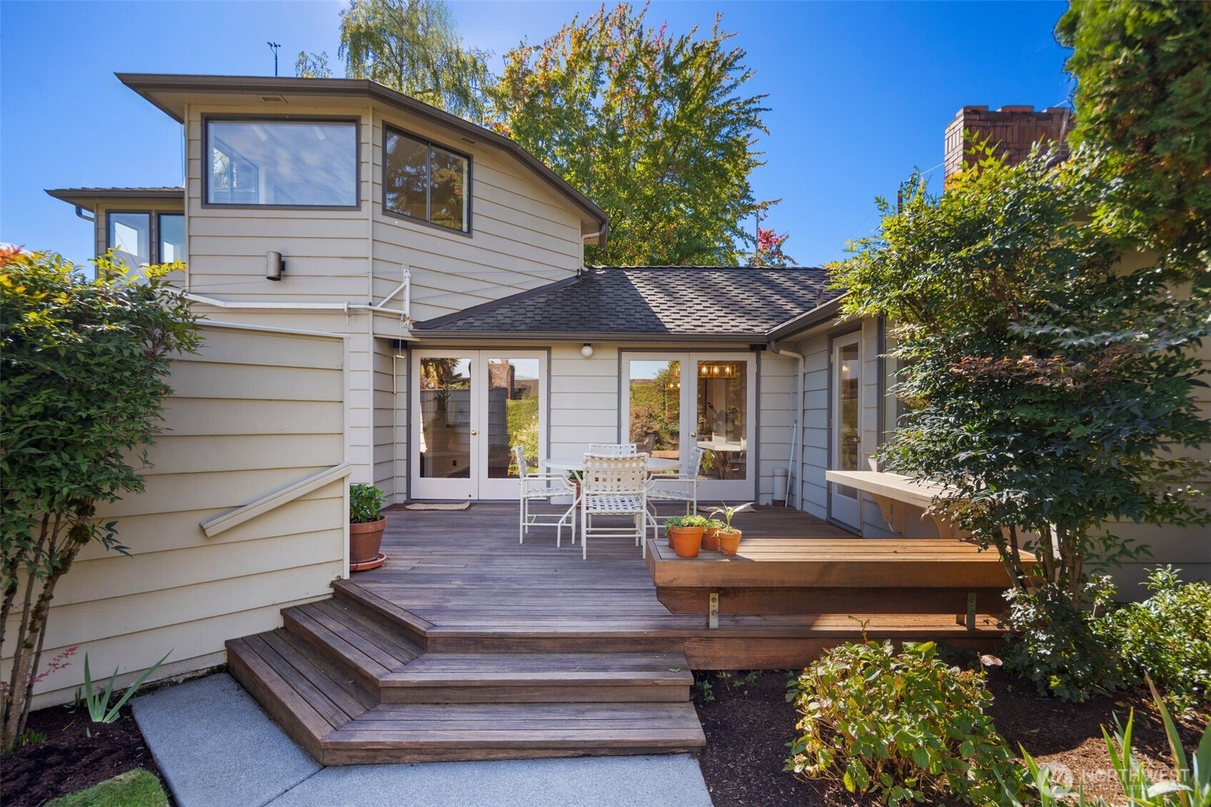 4662 95th Avenue Northeast Yarrow Point, WA 98004 - Photo 27 of 35