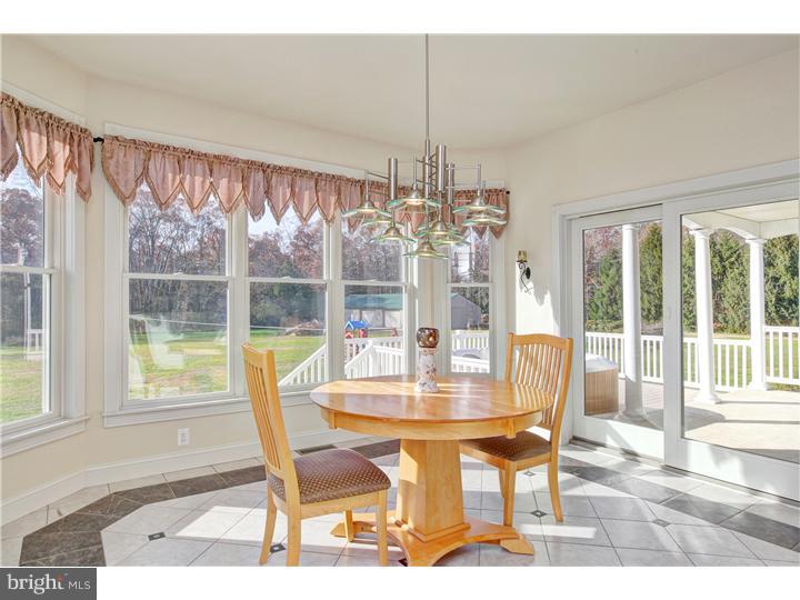 986 Elk Road Monroeville, NJ 08343 - Photo 11 of 25 Breakfast Room