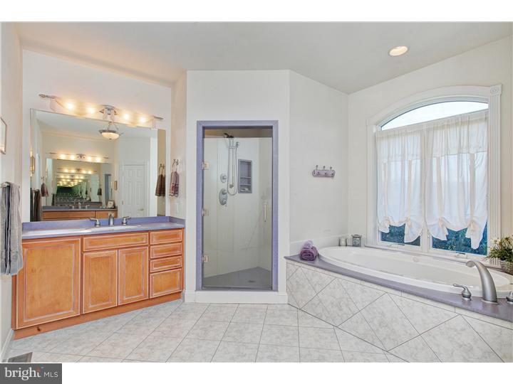 986 Elk Road Monroeville, NJ 08343 - Photo 25 of 25 Master Bathroom