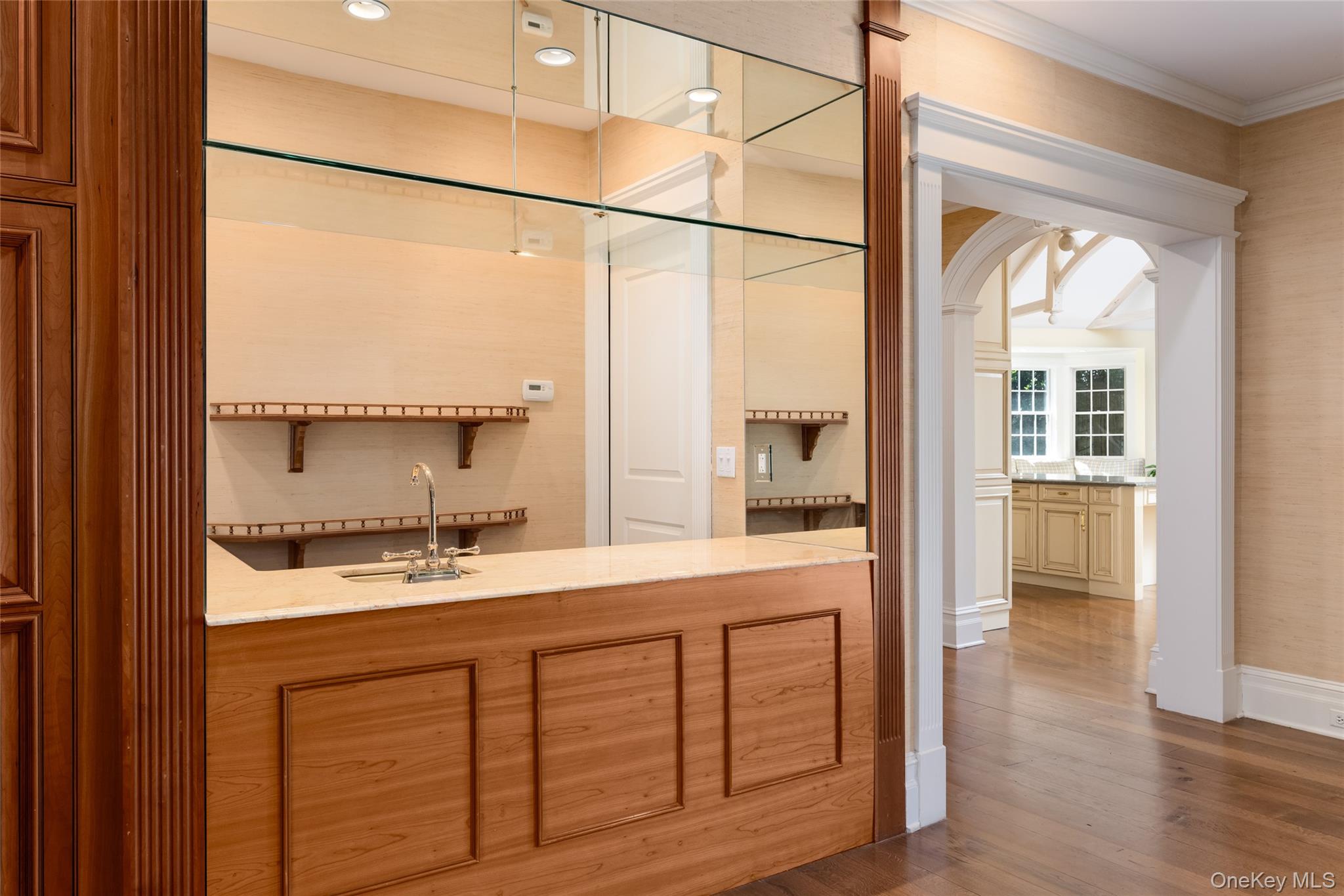 63 Premium Point New Rochelle, NY 10801 - Photo 11 of 24 Family Room Bar