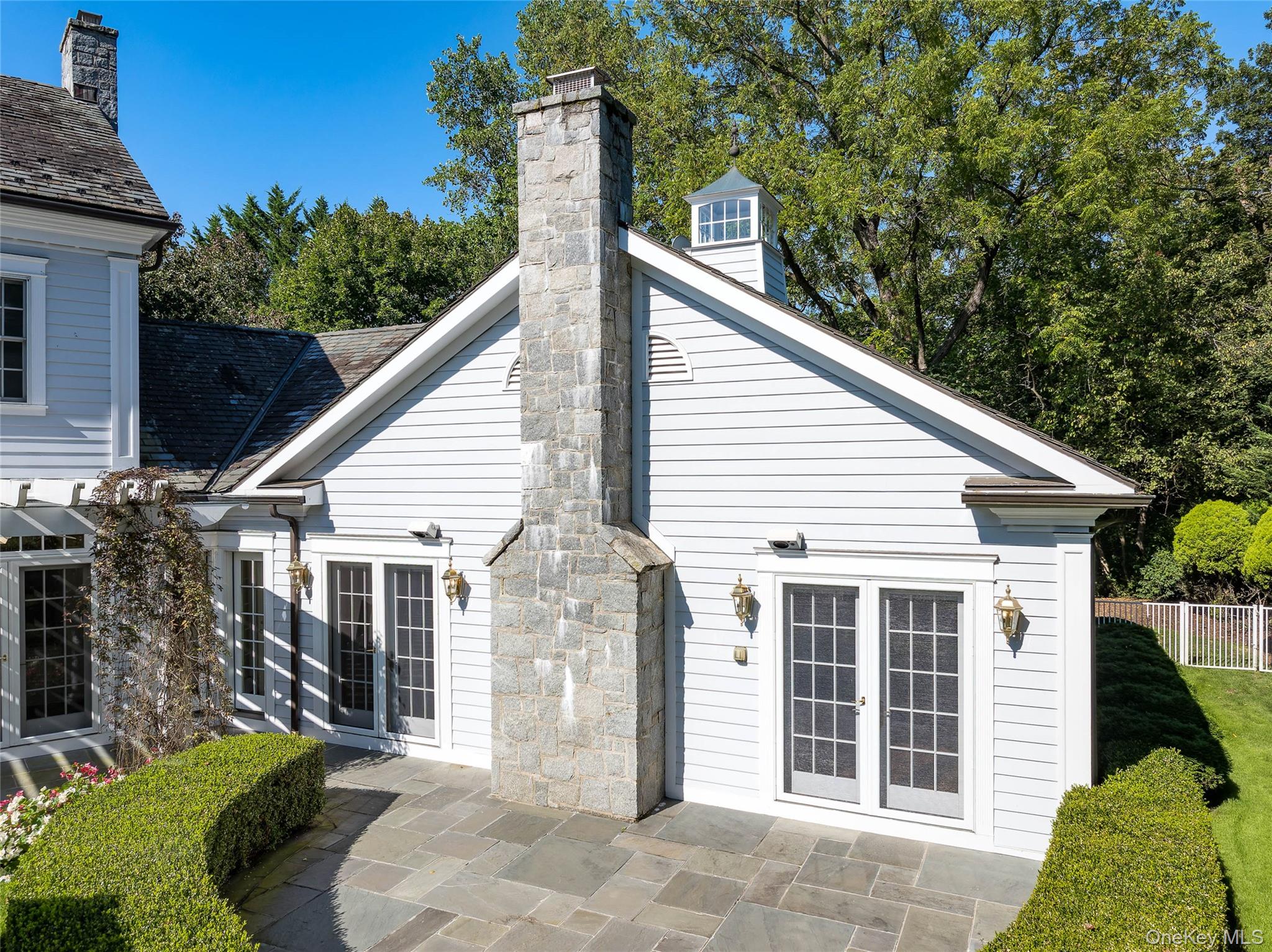 63 Premium Point New Rochelle, NY 10801 - Photo 19 of 24 Primary Wing w/private Patio