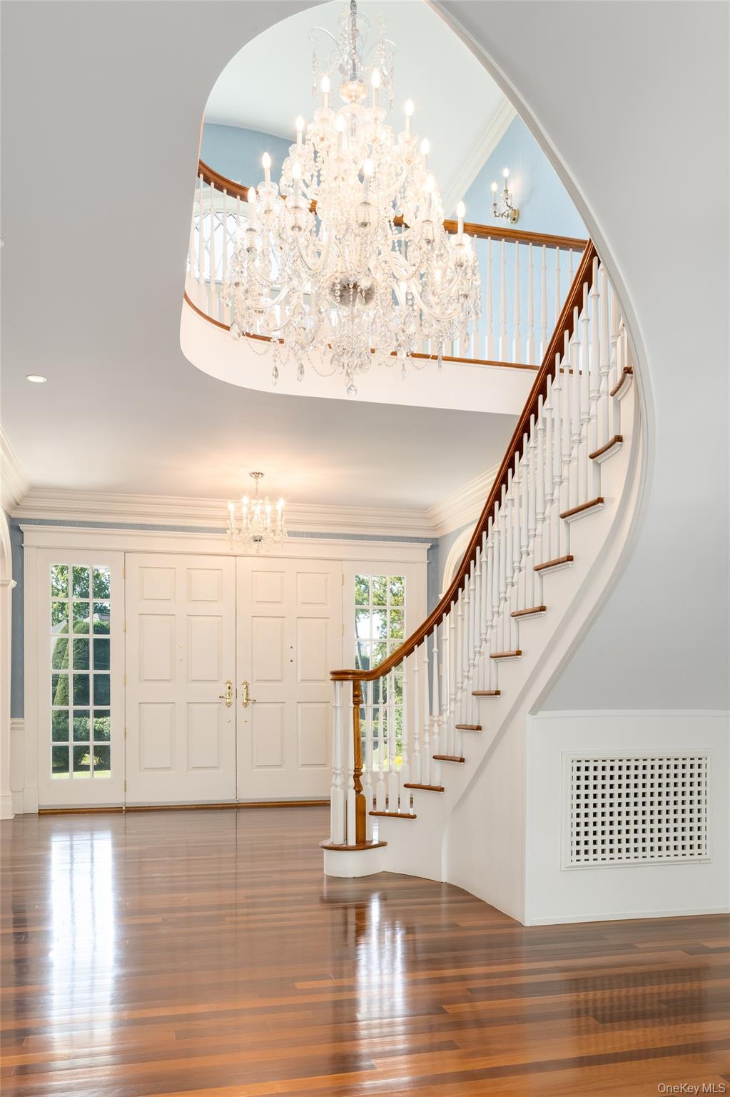 63 Premium Point New Rochelle, NY 10801 - Photo 4 of 24 Entry Foyer