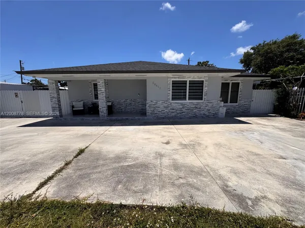 $4,000 | 10412 Southwest 173rd Street, Miami, FL 33157