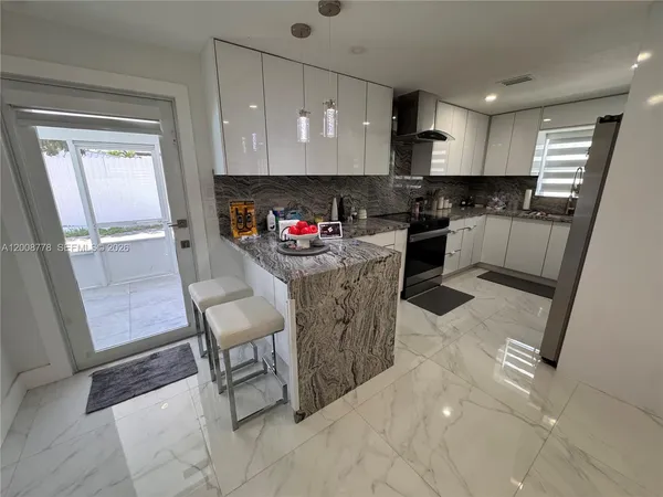 $4,000 | 10412 Southwest 173rd Street, Miami, FL 33157