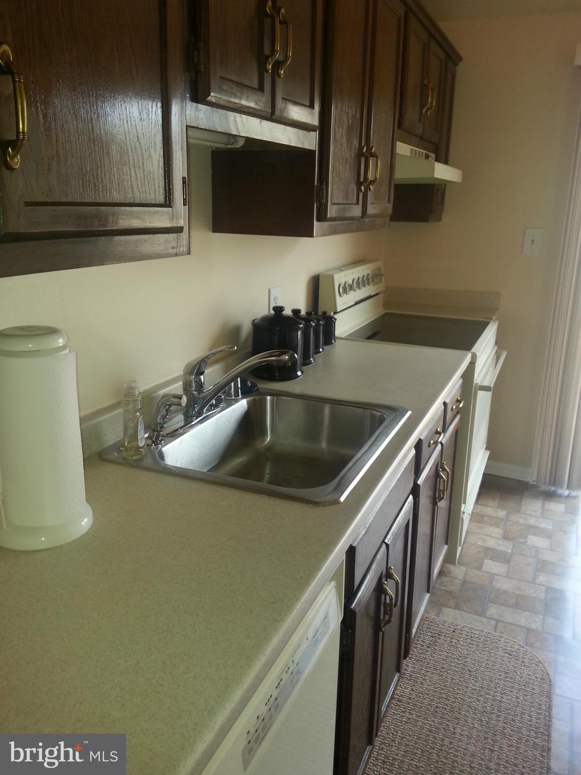 9309 Tulsemere Road Randallstown, MD 21133 - Photo 7 of 20 Kitchen