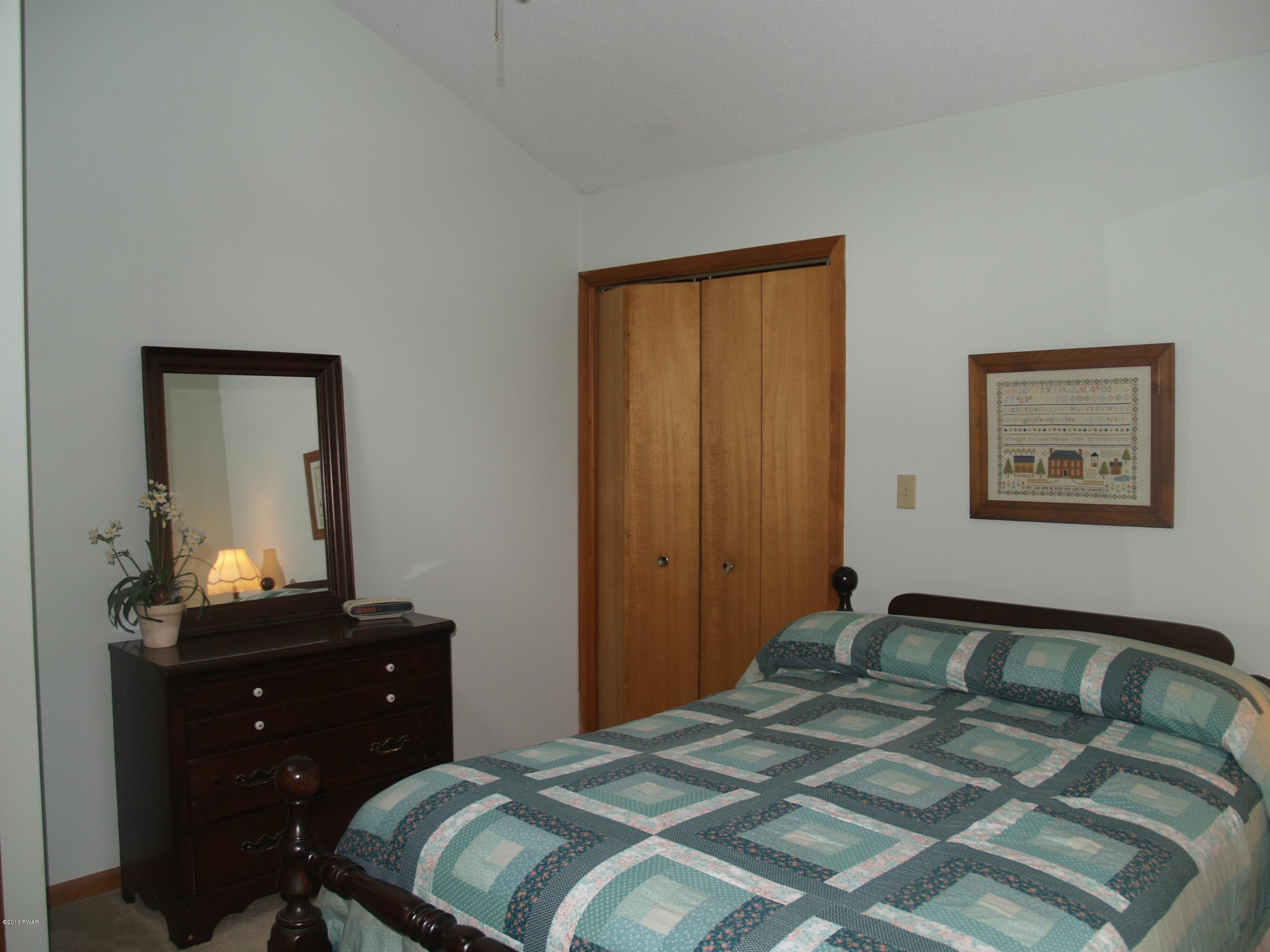 211 Ridgewood Circle Lake Ariel, PA 18436 - Photo 14 of 21