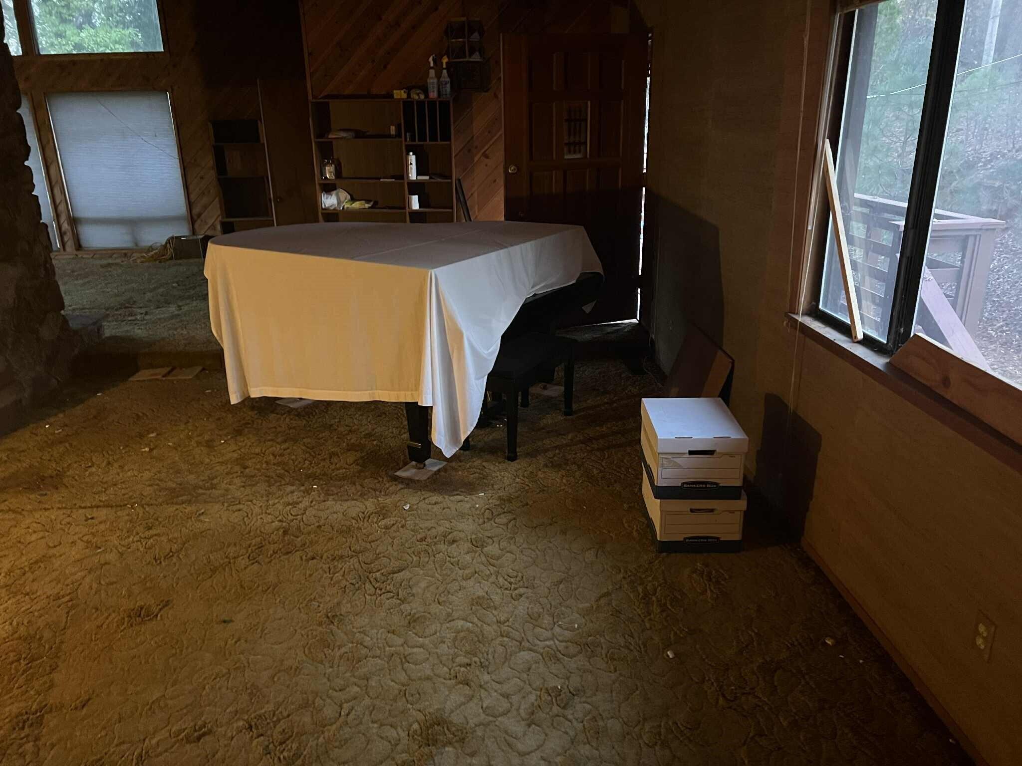 29140 South Cow Creek Road Whitmore, CA 96096 - Photo 17 of 54 FAMILY ROOM 2