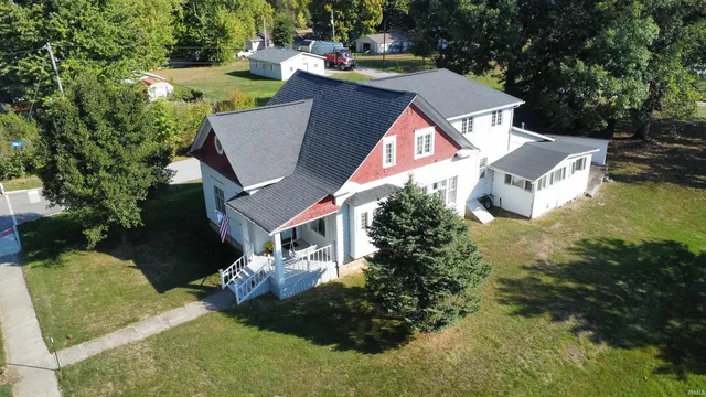 $229,000 | 201 Lincoln Street, Williamsport, IN 47993