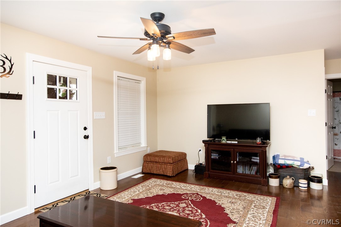 2616 Lockett Road Rice, VA 23966 - Photo 6 of 46