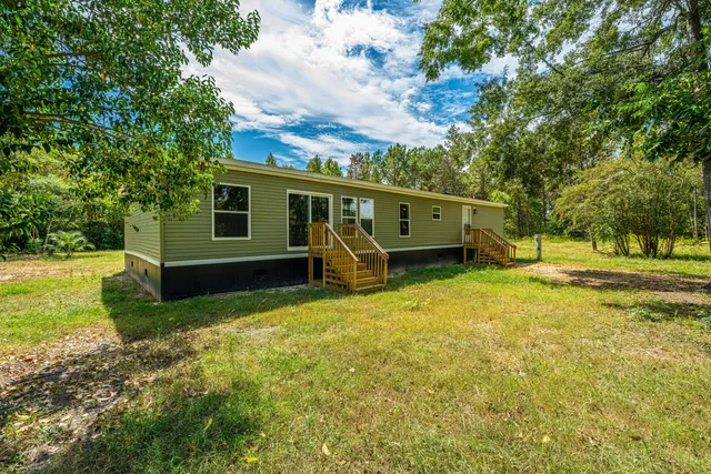 $265,000 | 606 Rabbitpatch Lane, St. Stephen, SC 29479