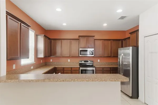 $2,400 | 3721 Maidencain Street, Clermont, FL 34714