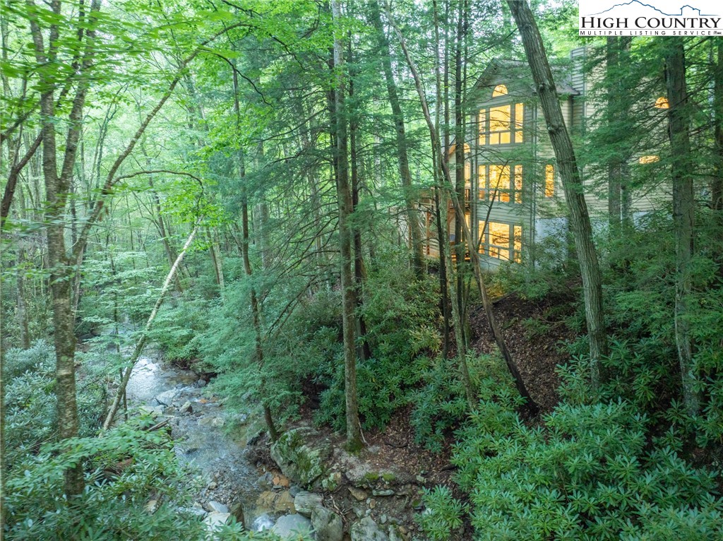 563 Oakley Green, Unit 563 Boone, NC 28607 - Photo 2 of 45