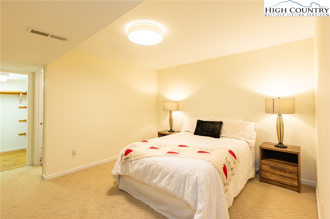 563 Oakley Green, Unit 563 Boone, NC 28607 - Photo 32 of 45