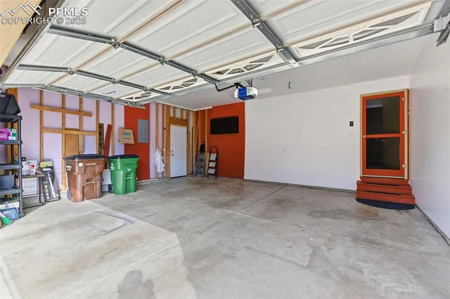 $679,900 | 770 Amberglen Court, Colorado Springs, CO 80906