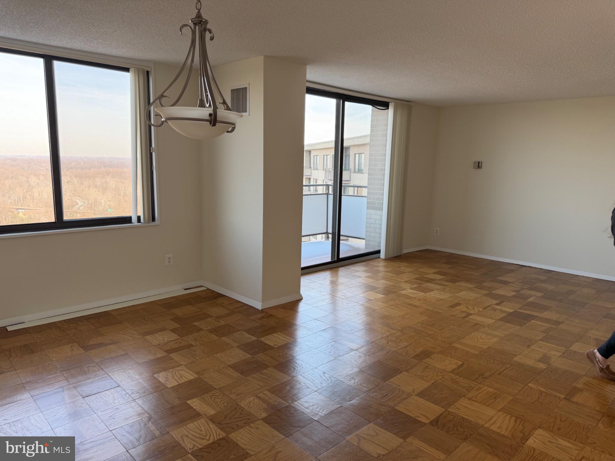 5225 Pooks Hill Road, Unit 1804N Bethesda, MD 20814 - Photo 18 of 44 a view of an empty room with a window