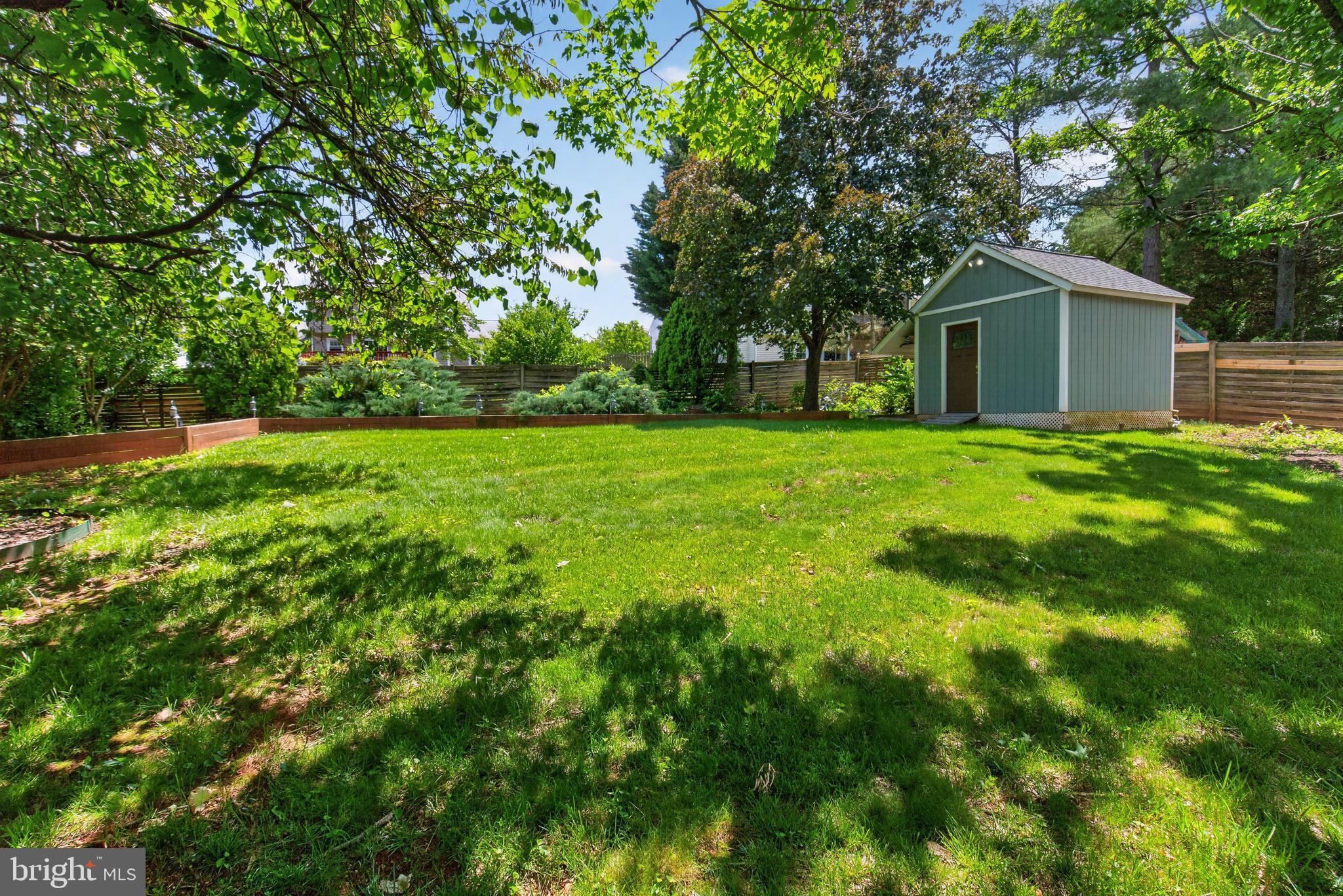 111 Environs Road Sterling, VA 20165 - Photo 44 of 50
