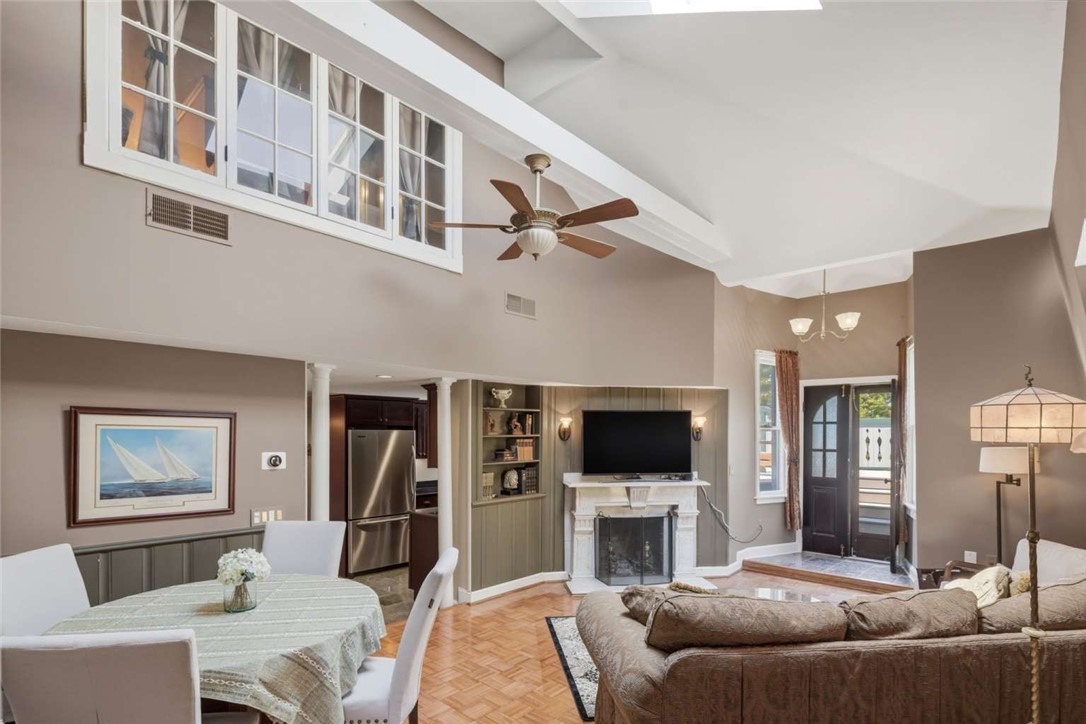 6 Howe Avenue, Unit 8 Newport, RI 02840 - Photo 13 of 20