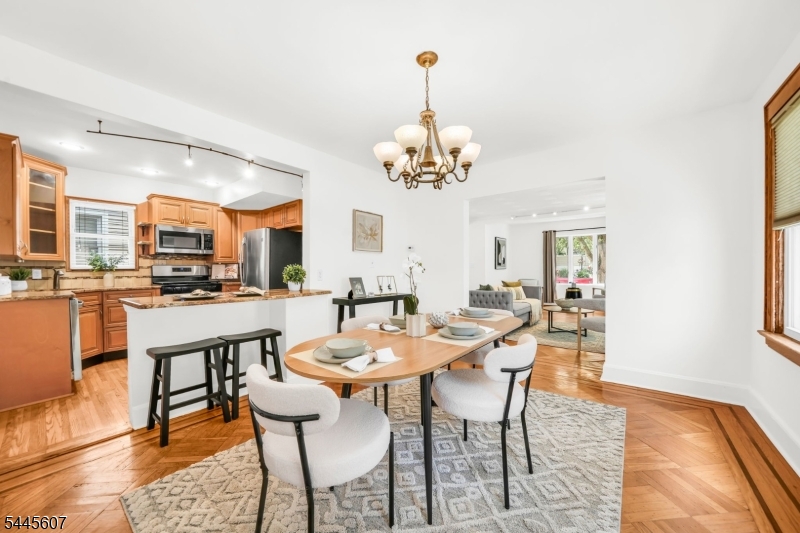 1046 Falls Terrace Union, NJ 07083 - Photo 8 of 29