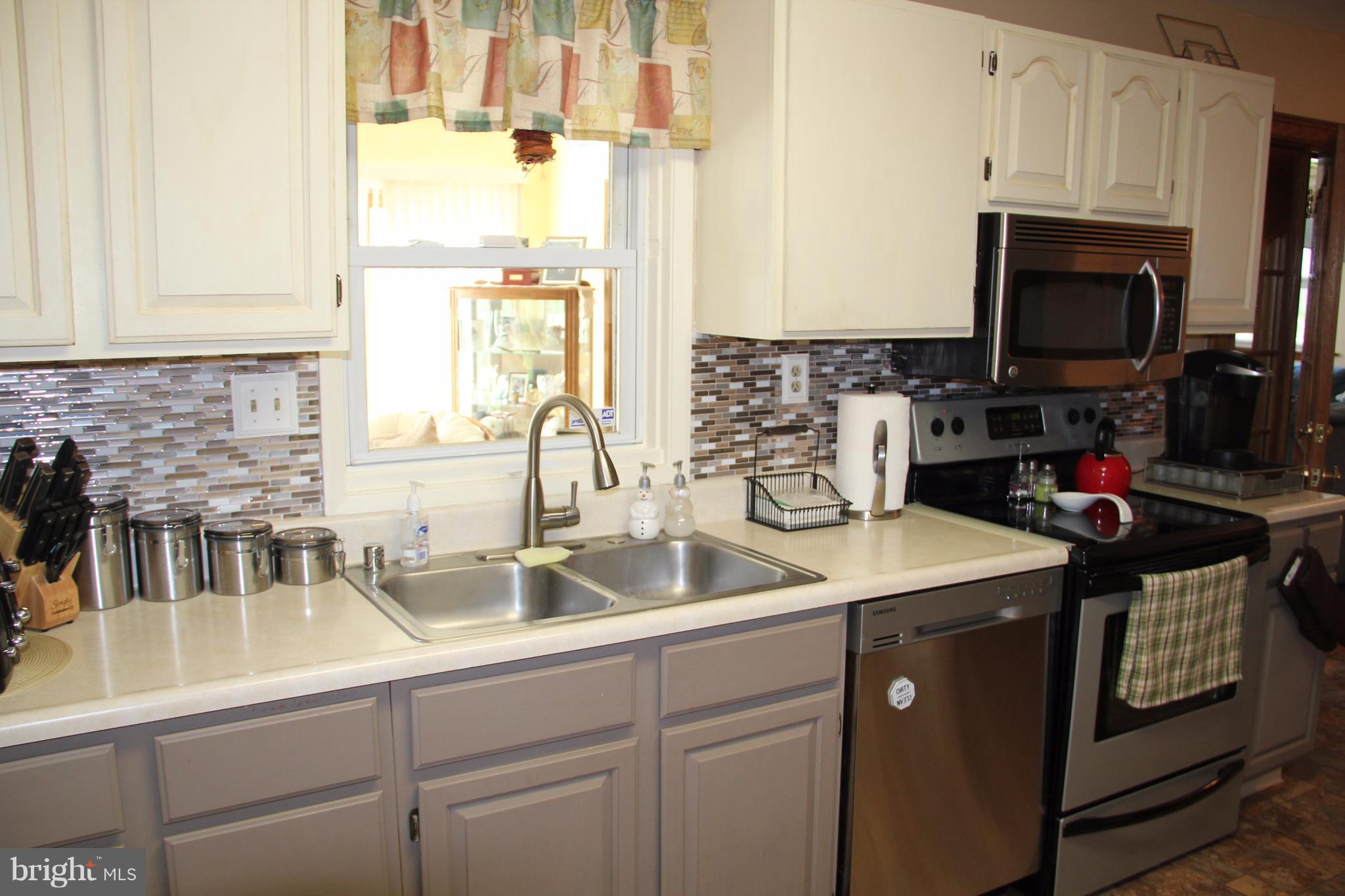 834 Joppa Farm Road Joppa, MD 21085 - Photo 12 of 17 Kitchen