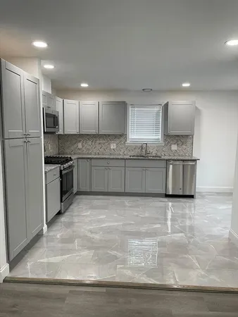 $3,600 | 179 Ruskindale Road, Unit 1, Boston, MA 02136