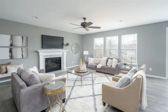 $454,900 | 1 Stratton @ Ryehill Manor Street, St. Peters, MO 63376