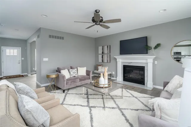 $454,900 | 1 Stratton @ Ryehill Manor Street, St. Peters, MO 63376