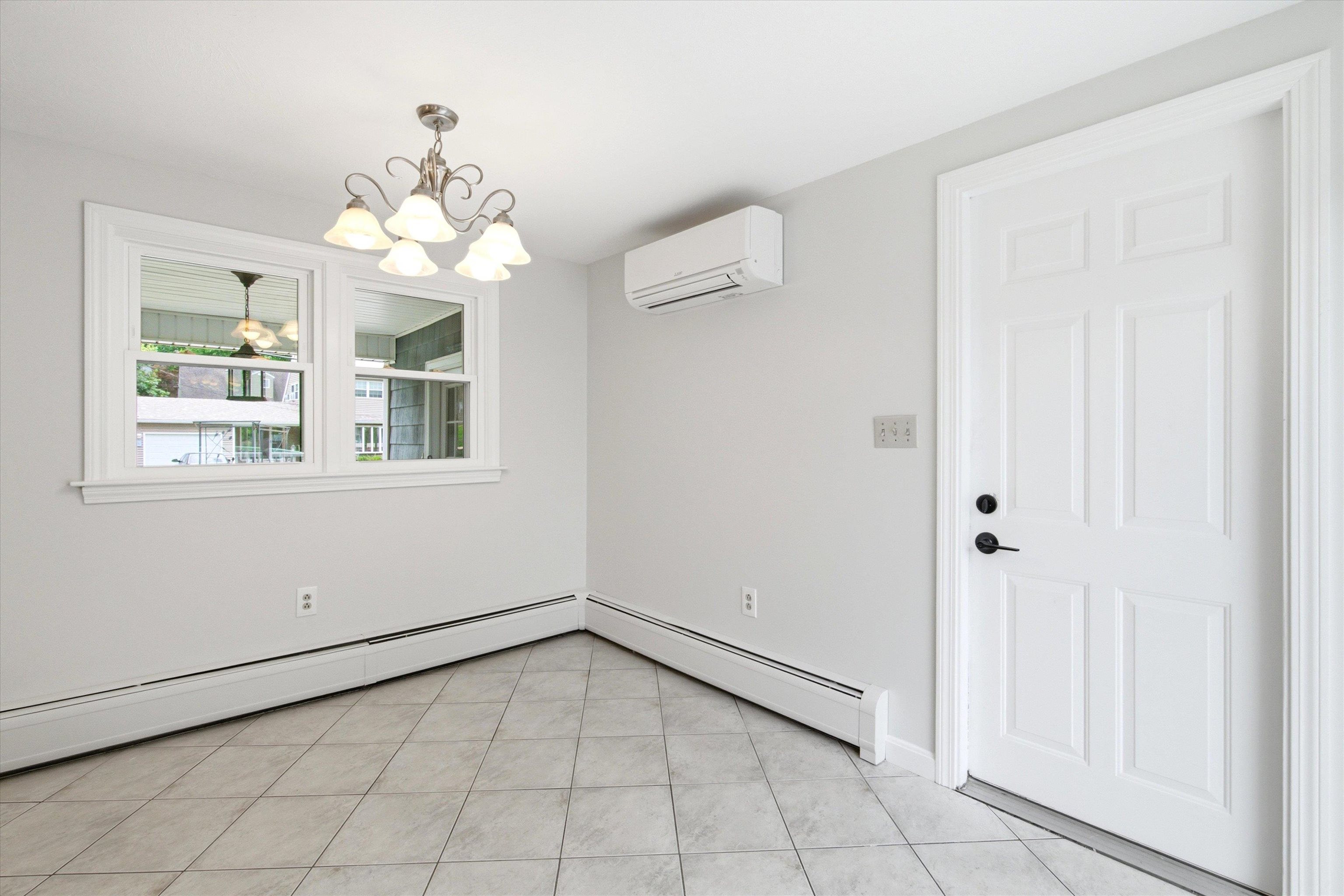 12 Bryant Road Nashua, NH 03062 - Photo 3 of 41