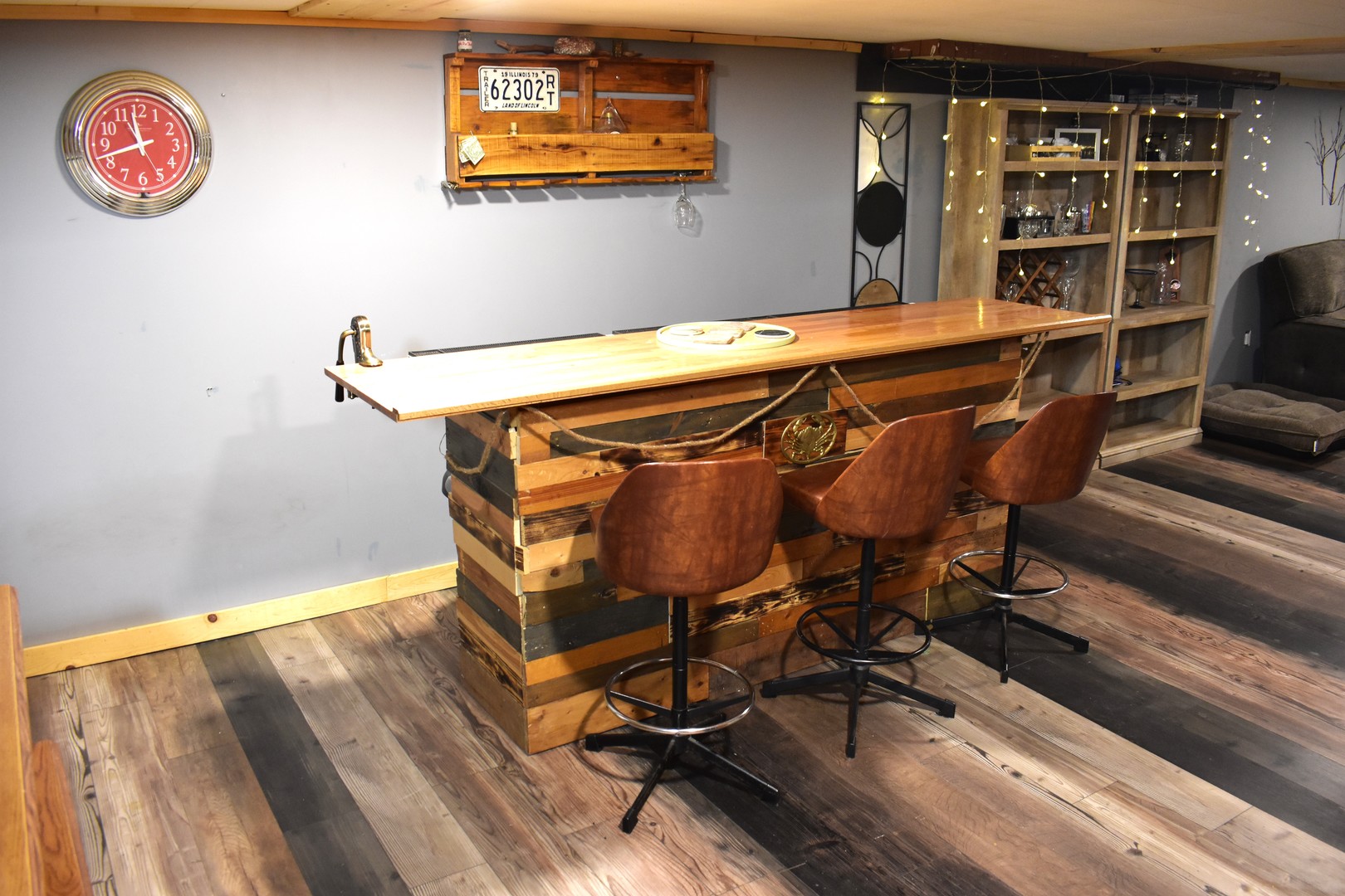 1500 Manhattan Drive Streator, IL 61364 - Photo 14 of 24 a view of a room with gym equipment