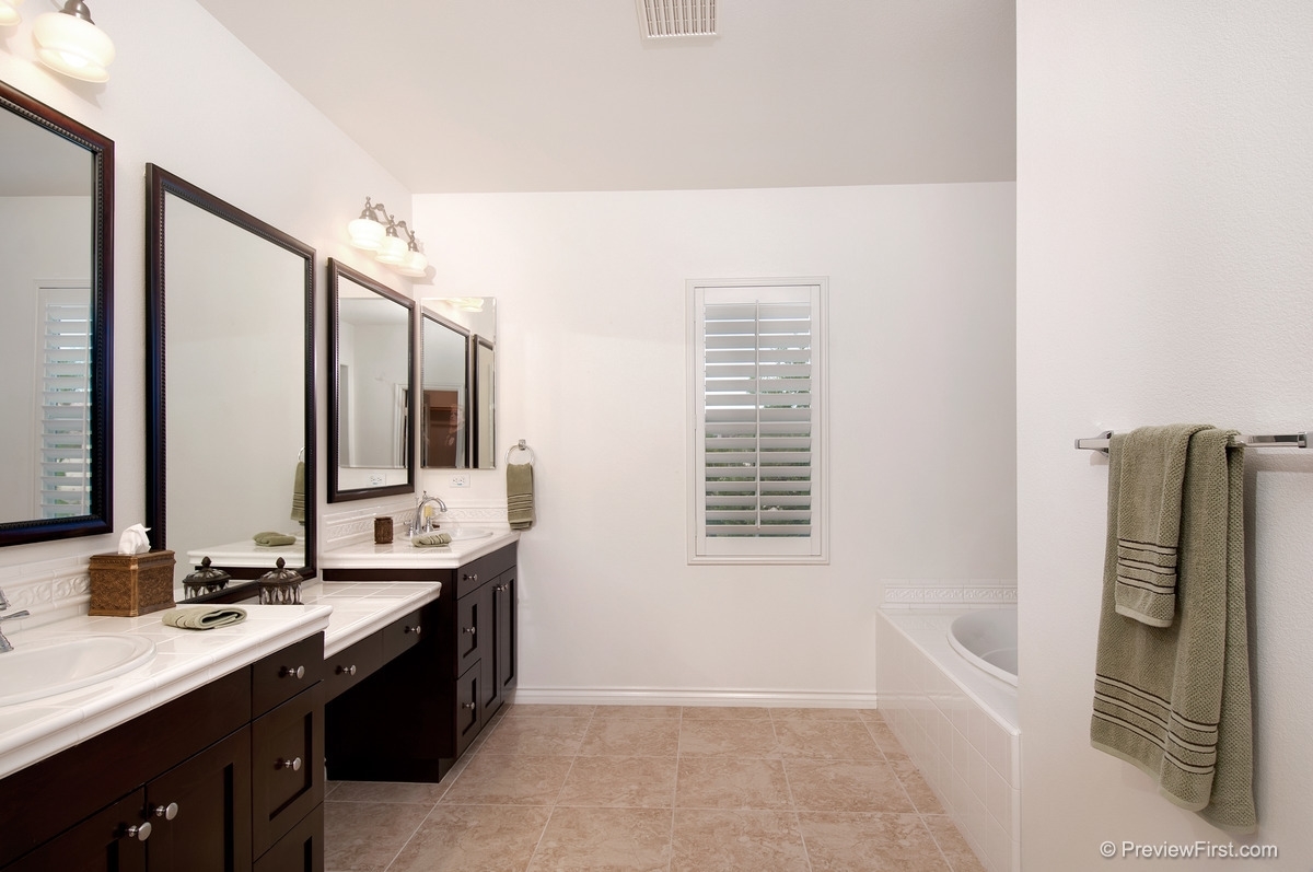2661 Paradise Road Carlsbad, CA 92009 - Photo 14 of 25 Gallery Image 14