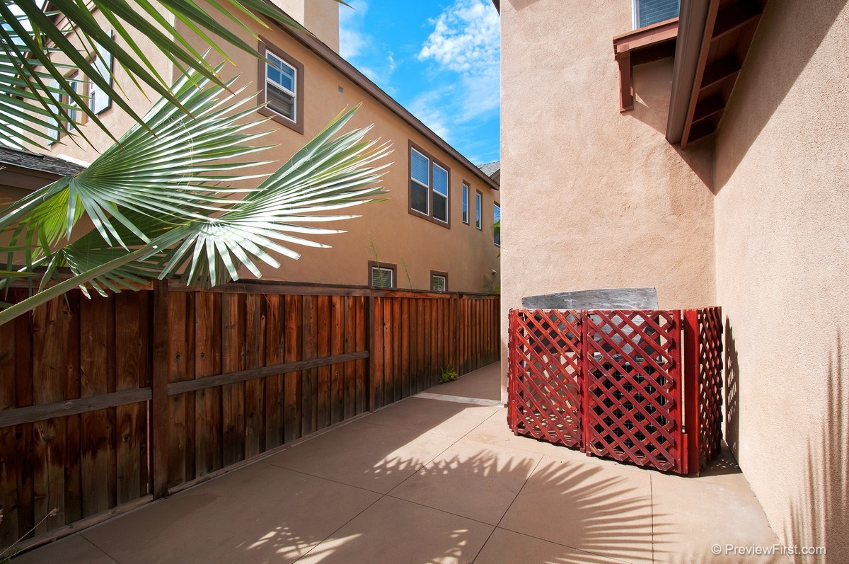 2661 Paradise Road Carlsbad, CA 92009 - Photo 23 of 25 Gallery Image 23