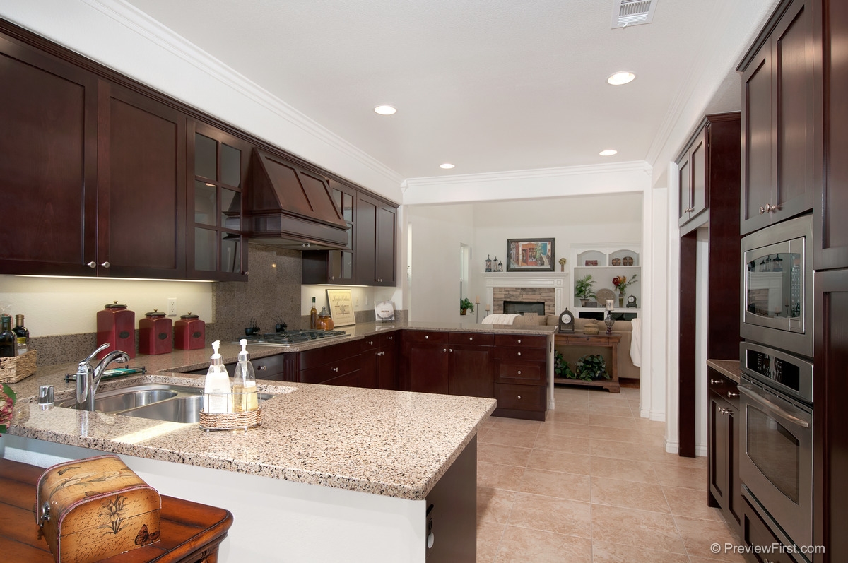 2661 Paradise Road Carlsbad, CA 92009 - Photo 6 of 25 Gallery Image 6