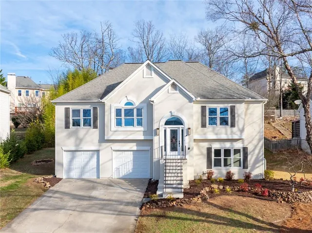 $575,000 | 874 Soaring Circle Northeast, Marietta, GA 30062