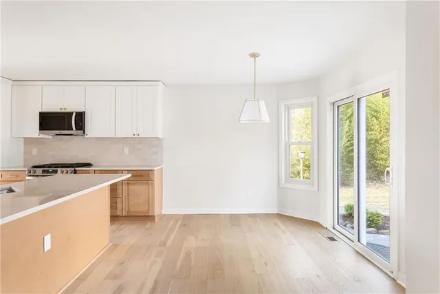 $575,000 | 874 Soaring Circle Northeast, Marietta, GA 30062