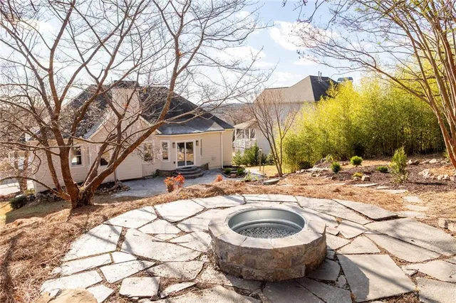 $575,000 | 874 Soaring Circle Northeast, Marietta, GA 30062