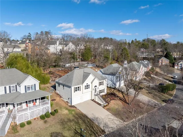 $575,000 | 874 Soaring Circle Northeast, Marietta, GA 30062