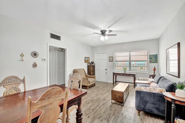 $250,000 | 1450 North Riverside Drive, Unit 102, Pompano Beach, FL 33062