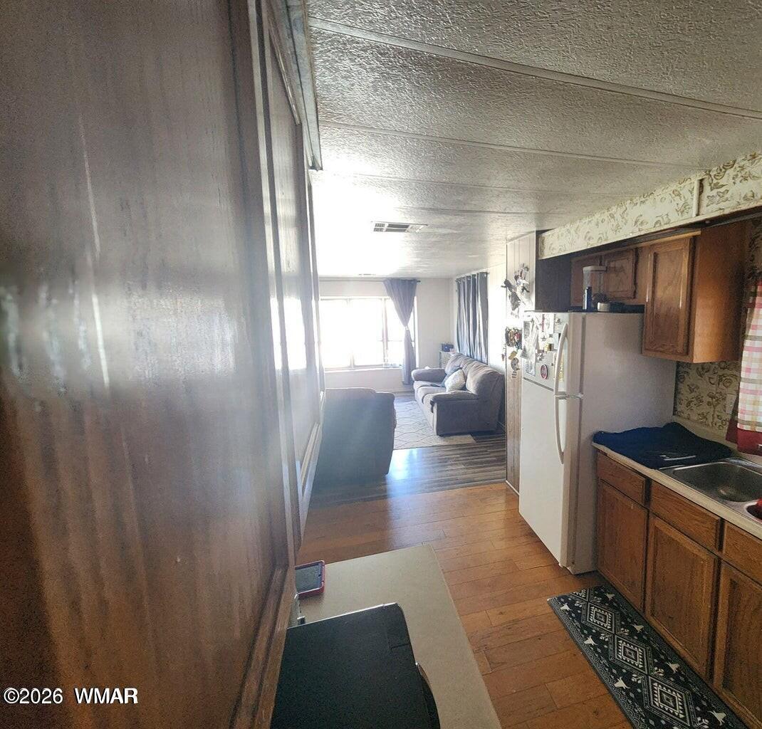 303 West Center Street Taylor, AZ 85939 - Photo 5 of 16