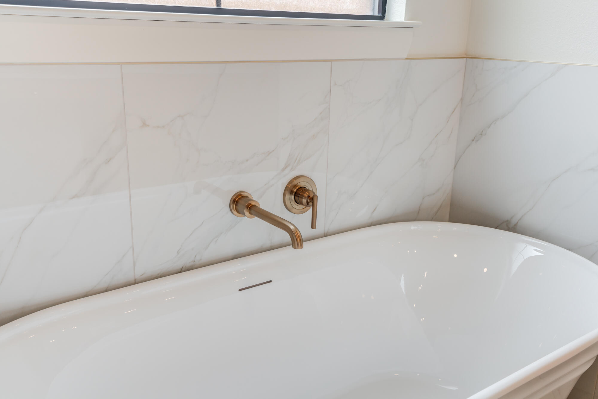 2802 151st Street Lubbock, TX 79423 - Photo 34 of 60 a close up of a bathtub