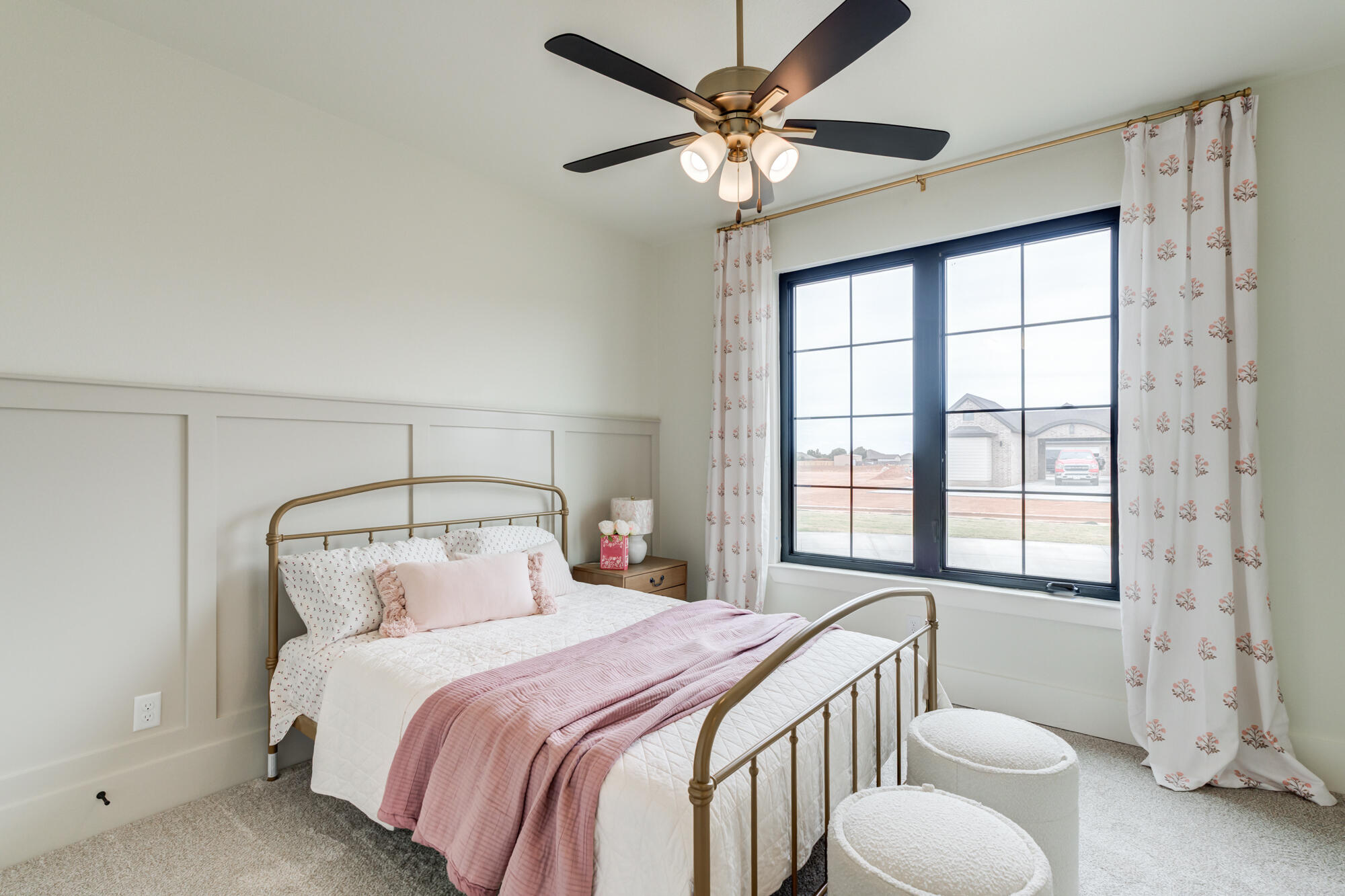 2802 151st Street Lubbock, TX 79423 - Photo 44 of 60 a bedroom with a bed and a large window