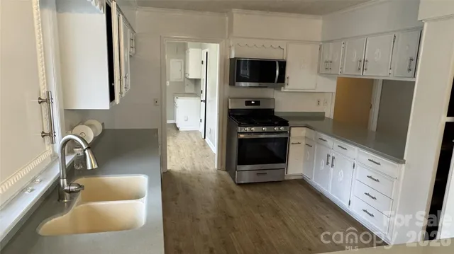 $599,995 | 938 Sandswood Drive, Gastonia, NC 28054