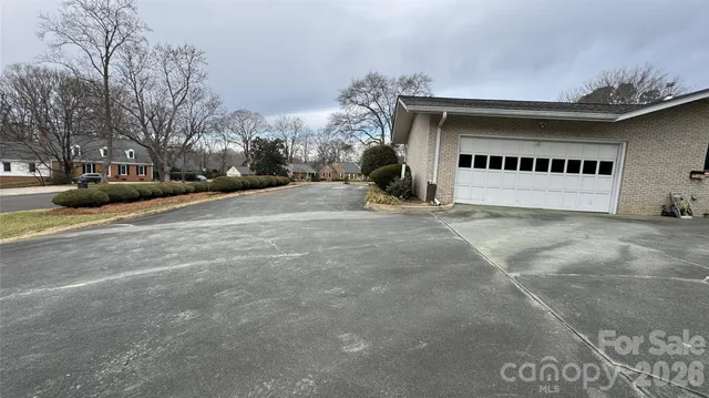 $599,995 | 938 Sandswood Drive, Gastonia, NC 28054